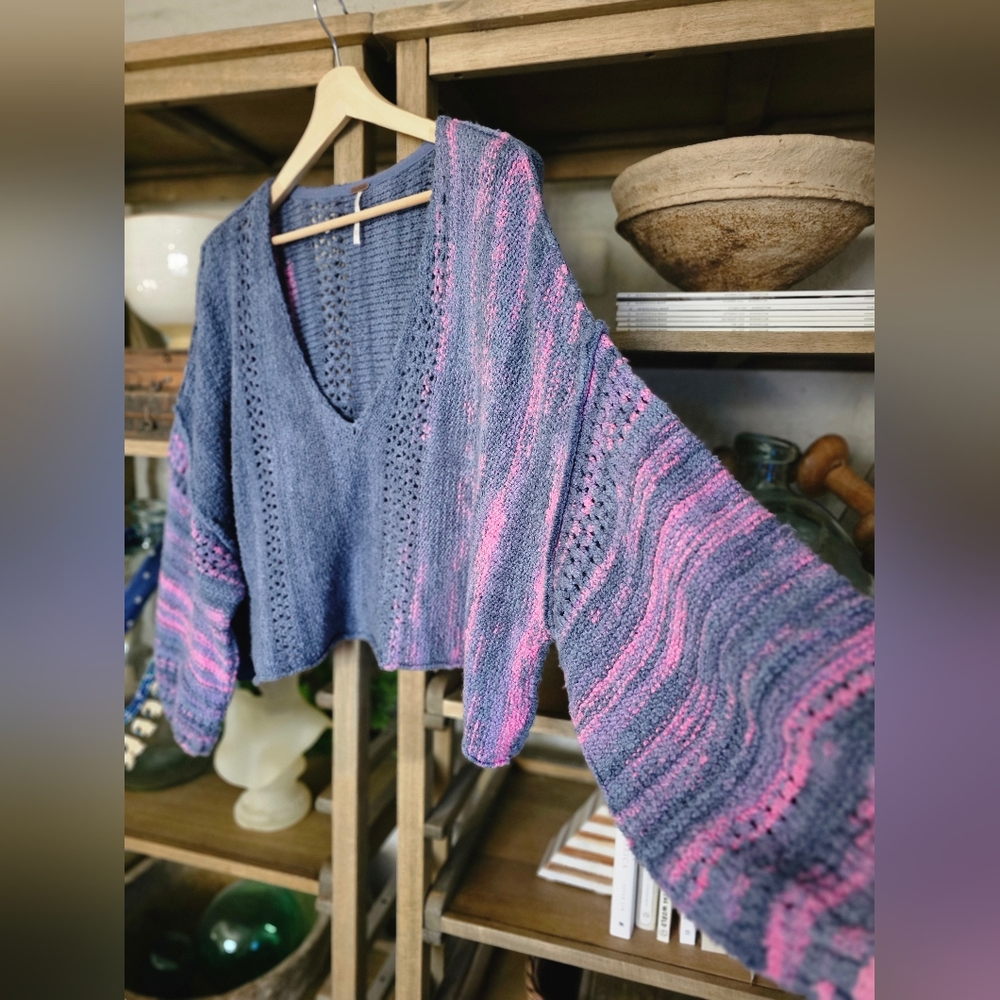 Free People Amethyst Pullover V-neck Cropped Sweater Blue Combo Sz M - Picture 3 of 6